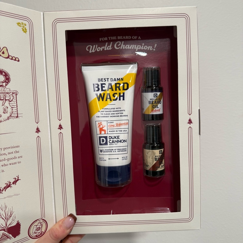 Duke Cannon The Beard That Stole Christmas Box Set: Beard Wash & Oil - Picture 3 of 4